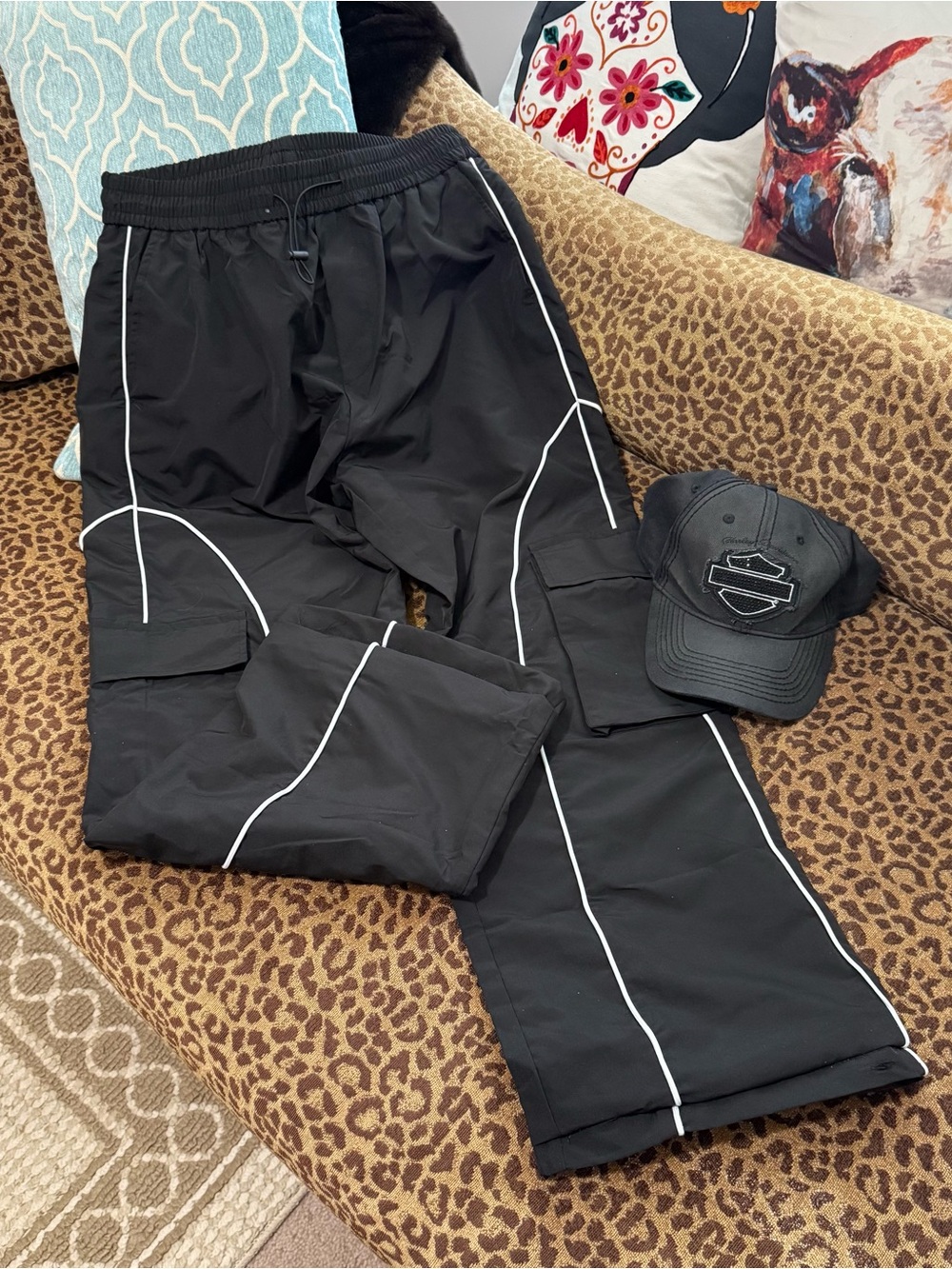 NEW Black with White Piping Full Leg Joggers L